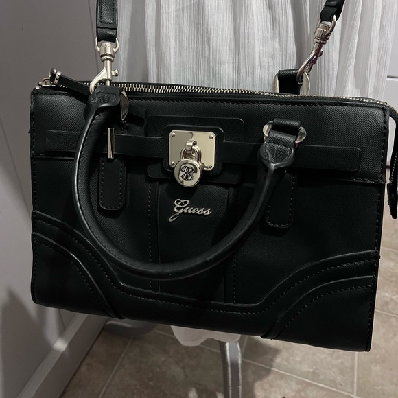 Vintage Limited Edition Guess Purse - Picture 2 of 16